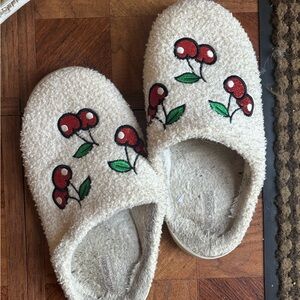 Women’s slippers